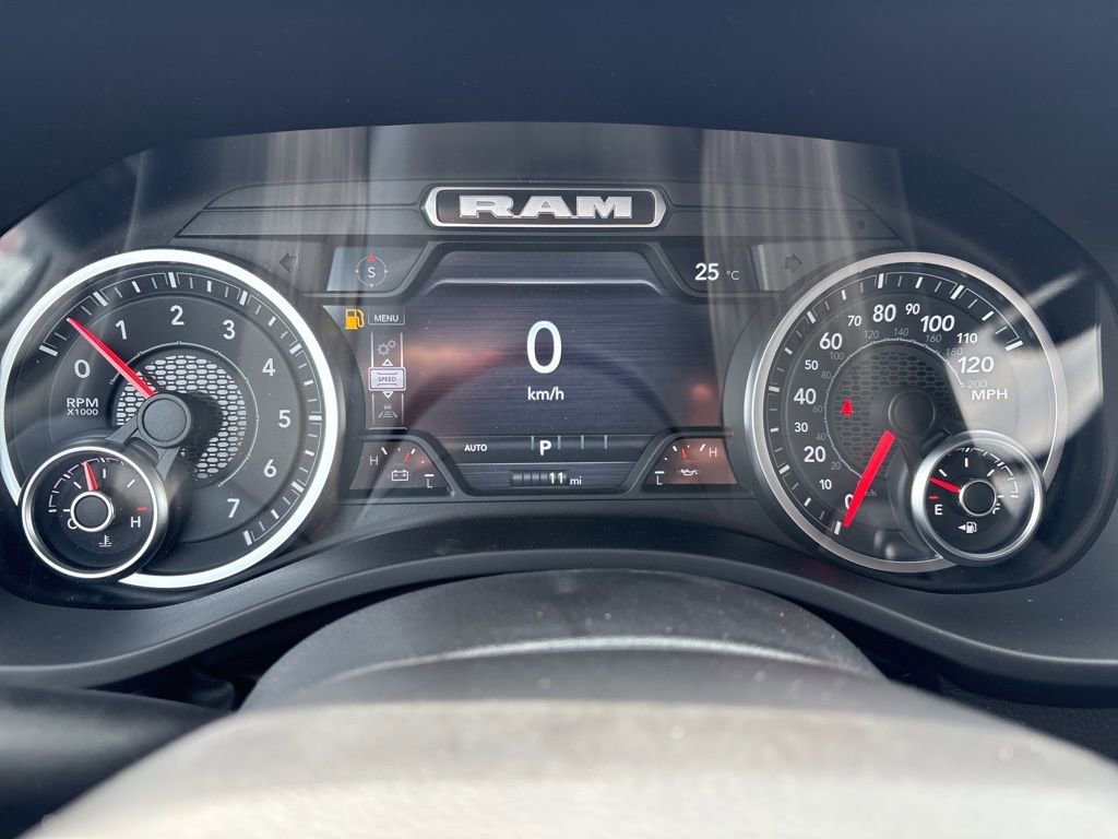 New 2026 RAM 1500 4x4 Crew Cab image 16