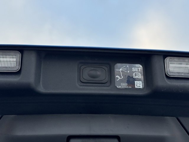 Certified 2025 Ford Mustang Mach-E Premium image 38