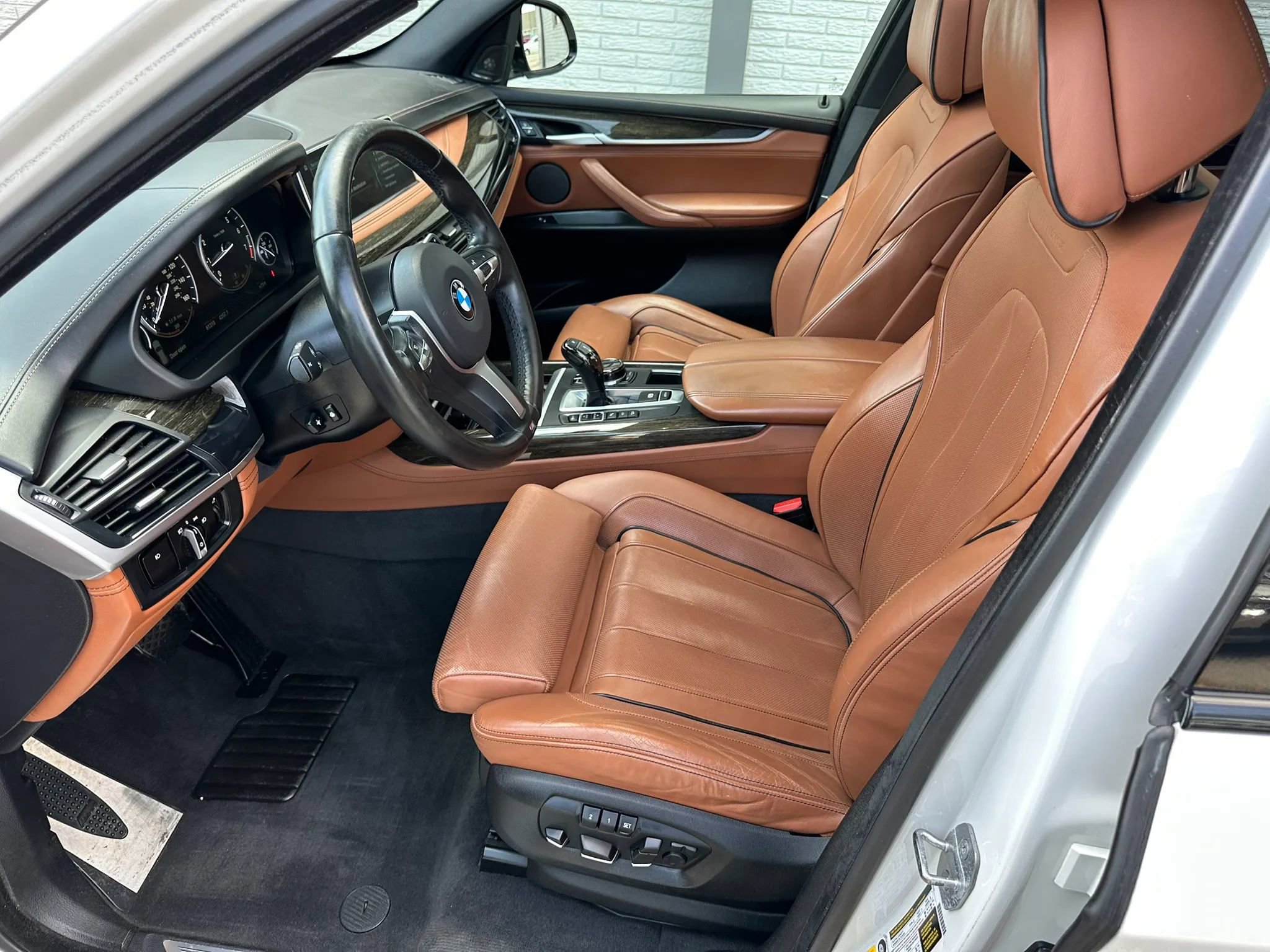 Used 2017 BMW X5 xDrive50i AWD/4WD image 15