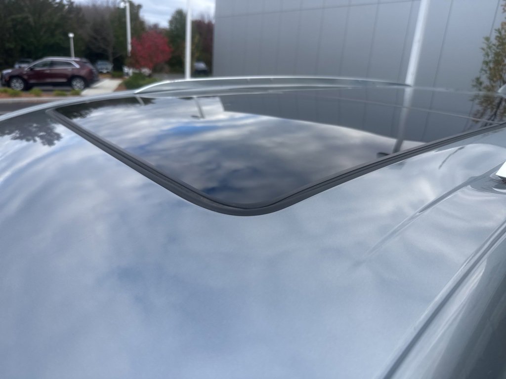 Certified 2025 Cadillac XT6 Premium Luxury image 15