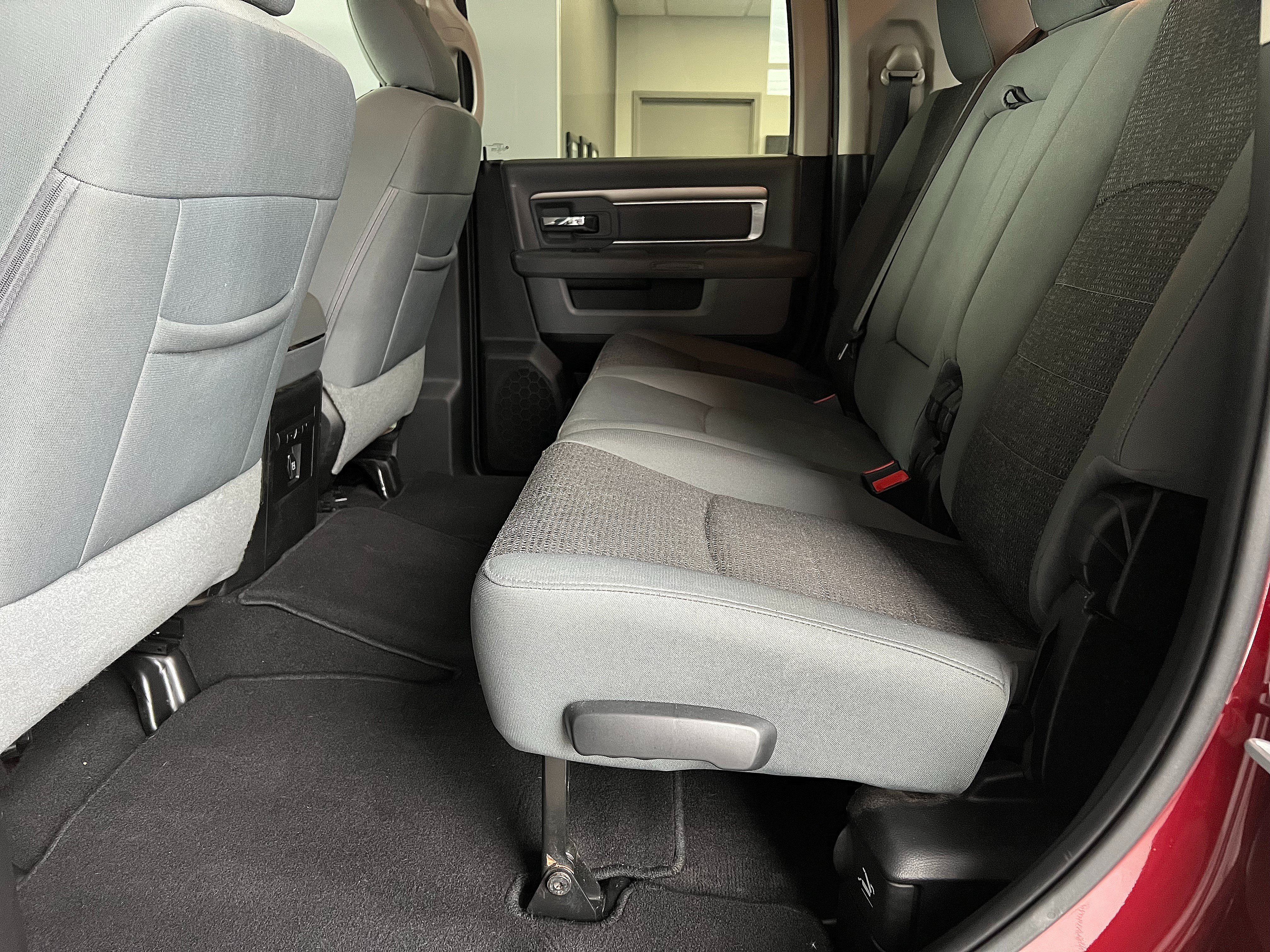Used 2018 RAM 2500 Big Horn AWD/4WD image 19