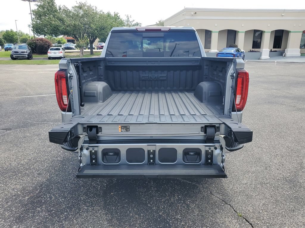 Used 2023 GMC Sierra 1500 SLT w/ SLT Premium Package AWD/4WD image 29