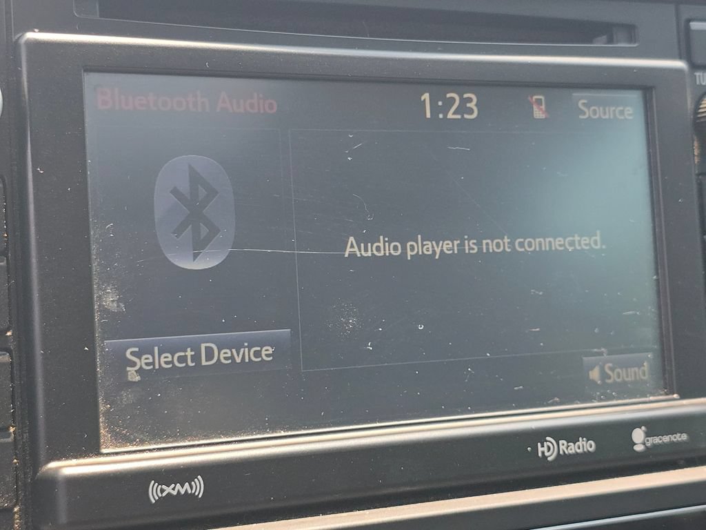 Used 2018 Toyota Sequoia Platinum AWD/4WD image 6