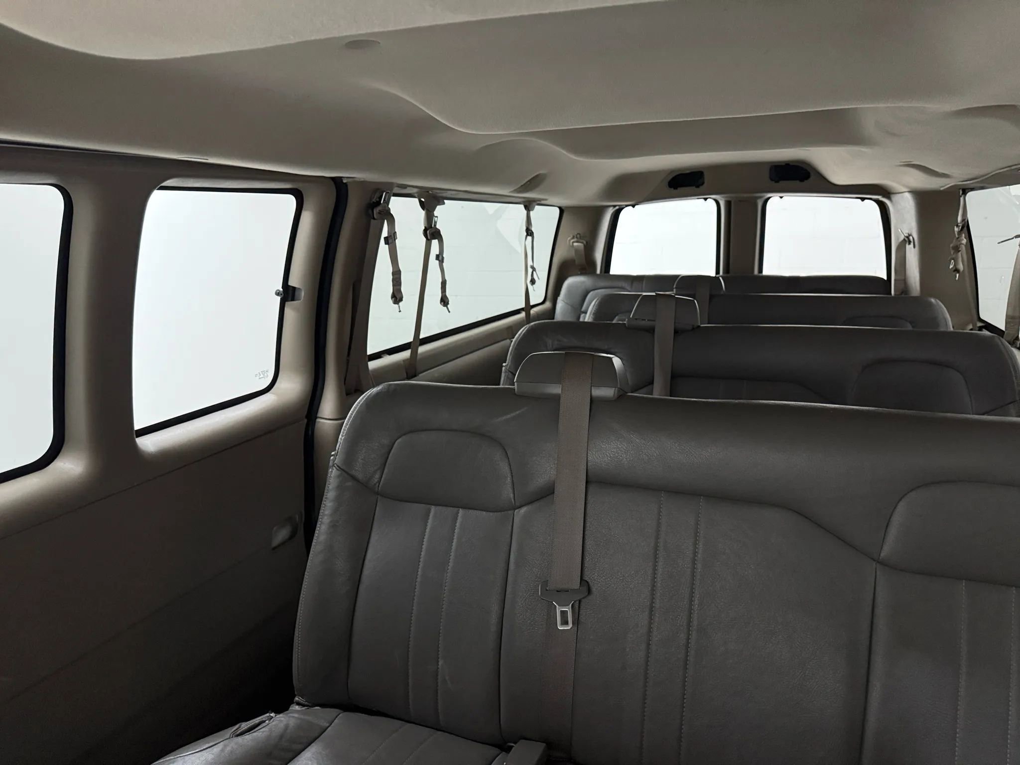 Used 2013 Chevrolet Express 3500 LS image 14