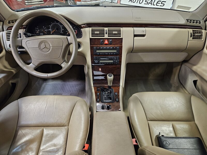 Used 1998 Mercedes-Benz E 320 Sedan image 23