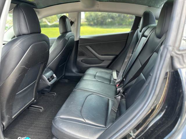 Used 2018 Tesla Model 3 Long Range image 12