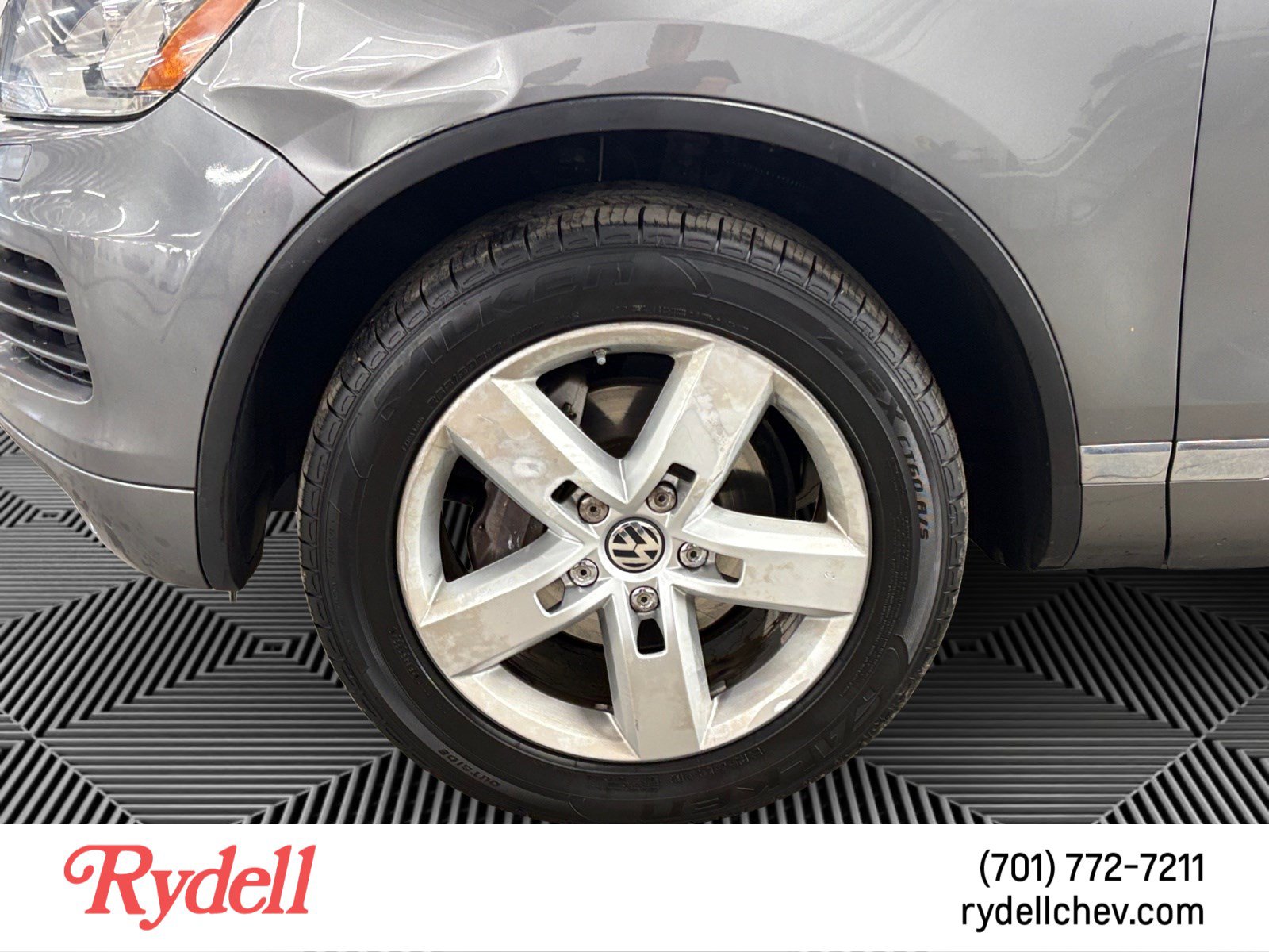 Used 2014 Volkswagen Touareg VR6 AWD/4WD image 9