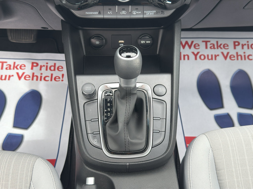 Used 2023 Hyundai Kona SEL AWD/4WD image 18