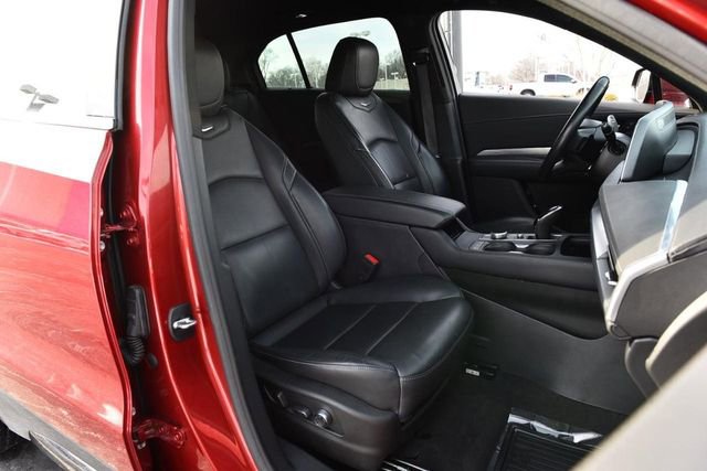 Used 2024 Cadillac XT4 Premium Luxury image 20