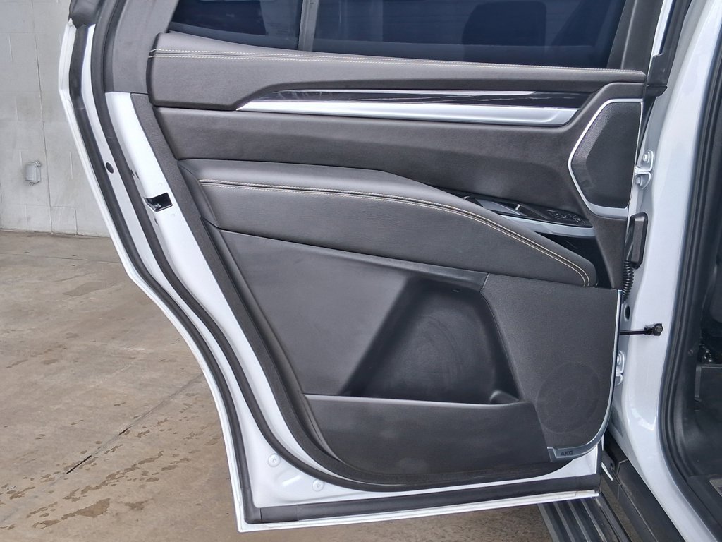 Used 2026 Cadillac Escalade Sport w/ Touring Package AWD/4WD image 24