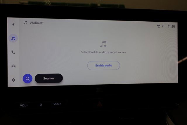 Used 2024 Toyota Venza Limited image 23