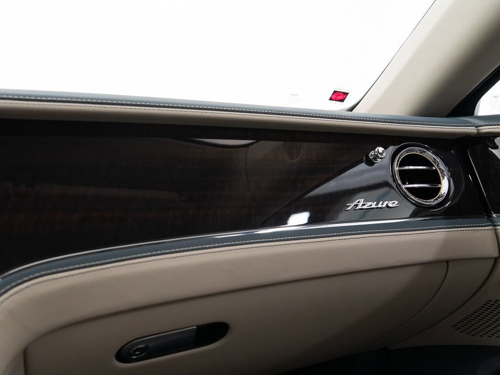 Used 2026 Bentley Flying Spur Plug-In Hybrid AWD/4WD image 39