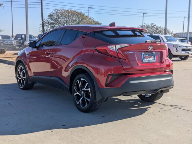 Used 2022 Toyota C-HR XLE image 9