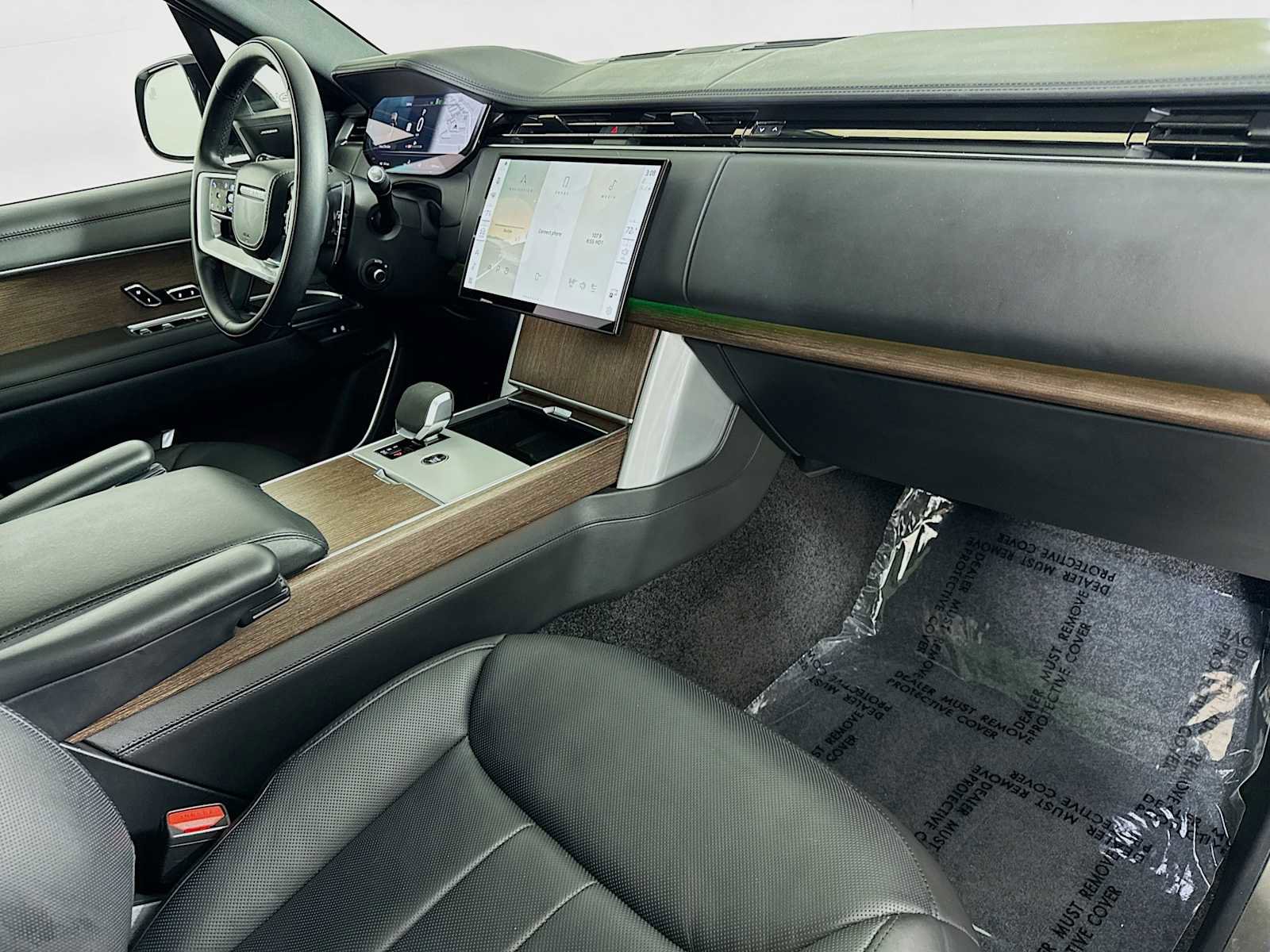 Used 2024 Land Rover Range Rover SE image 29