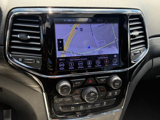 Used 2019 Jeep Grand Cherokee Altitude AWD/4WD image 3