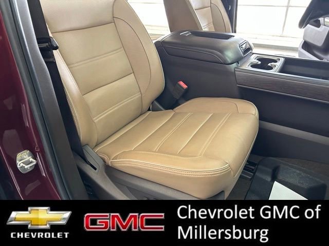 Used 2017 GMC Sierra 2500 Denali w/ Duramax Plus Package AWD/4WD image 29