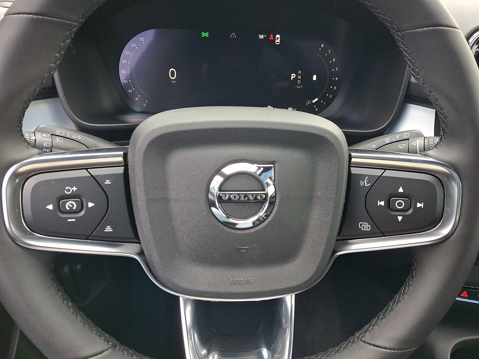 New 2026 Volvo XC40 B5 Ultra w/ Climate Package AWD/4WD image 11