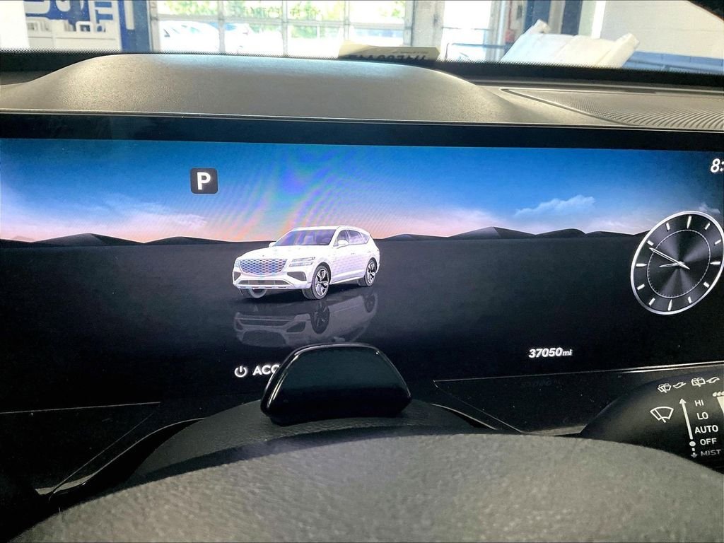Used 2025 Genesis GV80 2.5T Standard AWD/4WD image 24