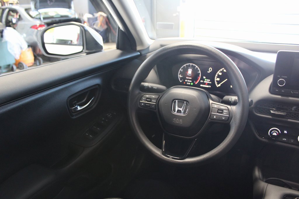Used 2025 Honda HR-V LX image 24