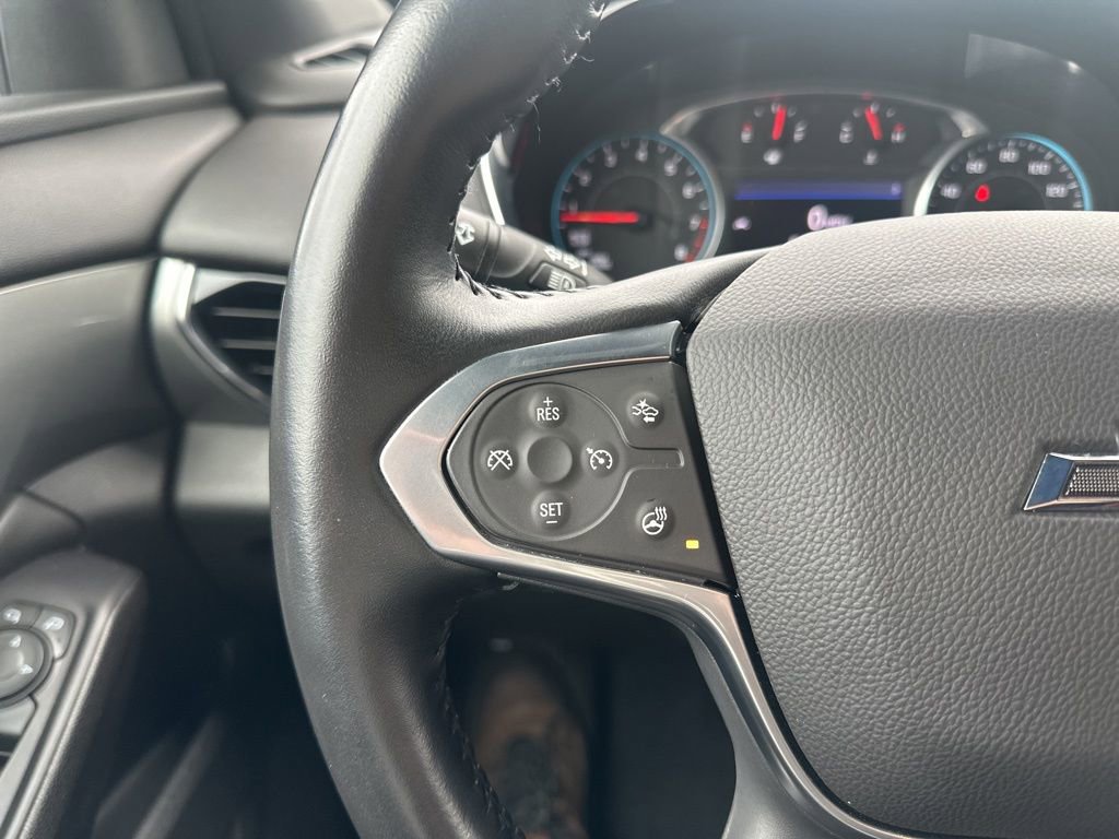 Used 2022 Chevrolet Traverse LT w/ Midnight/Sport Edition image 16