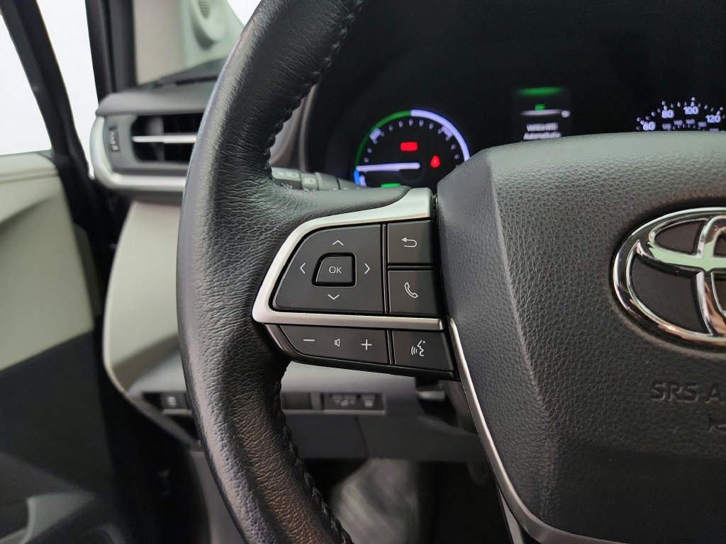 Used 2021 Toyota Sienna XLE w/ XLE Plus Package FWD image 23
