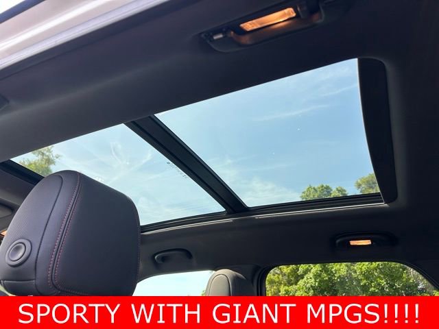 Used 2023 Chevrolet TrailBlazer RS w/ Sun and Liftgate Package image 17