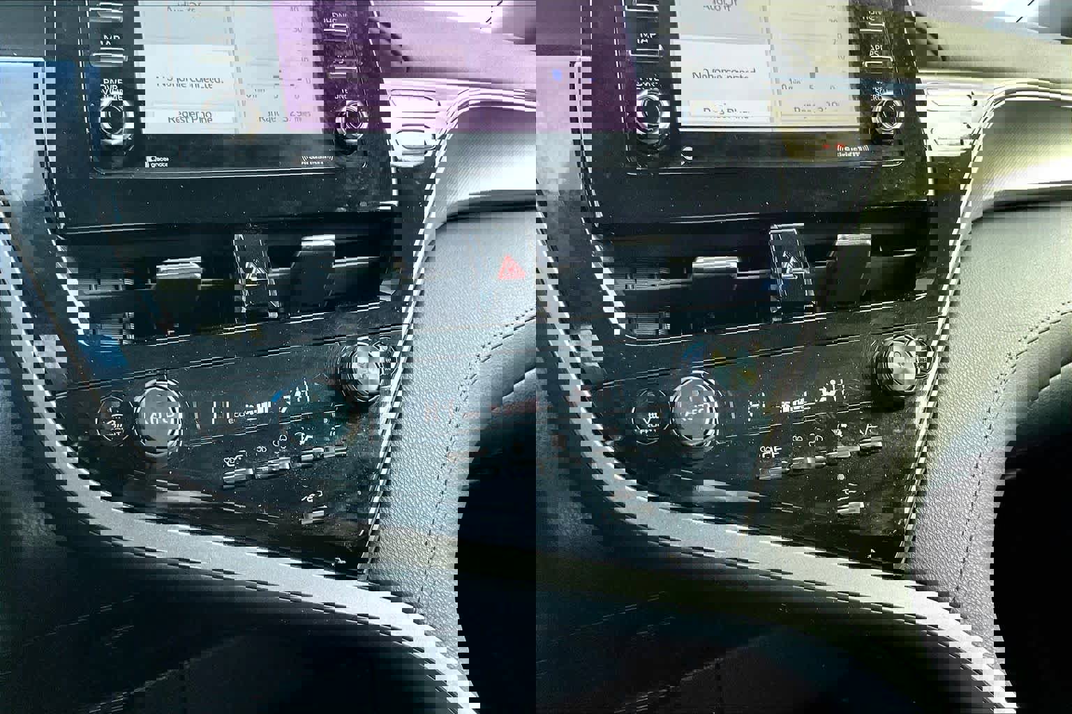 Used 2023 Toyota Camry LE image 33