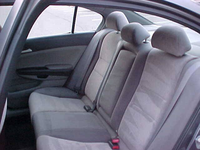 Used 2010 Honda Accord LX image 12