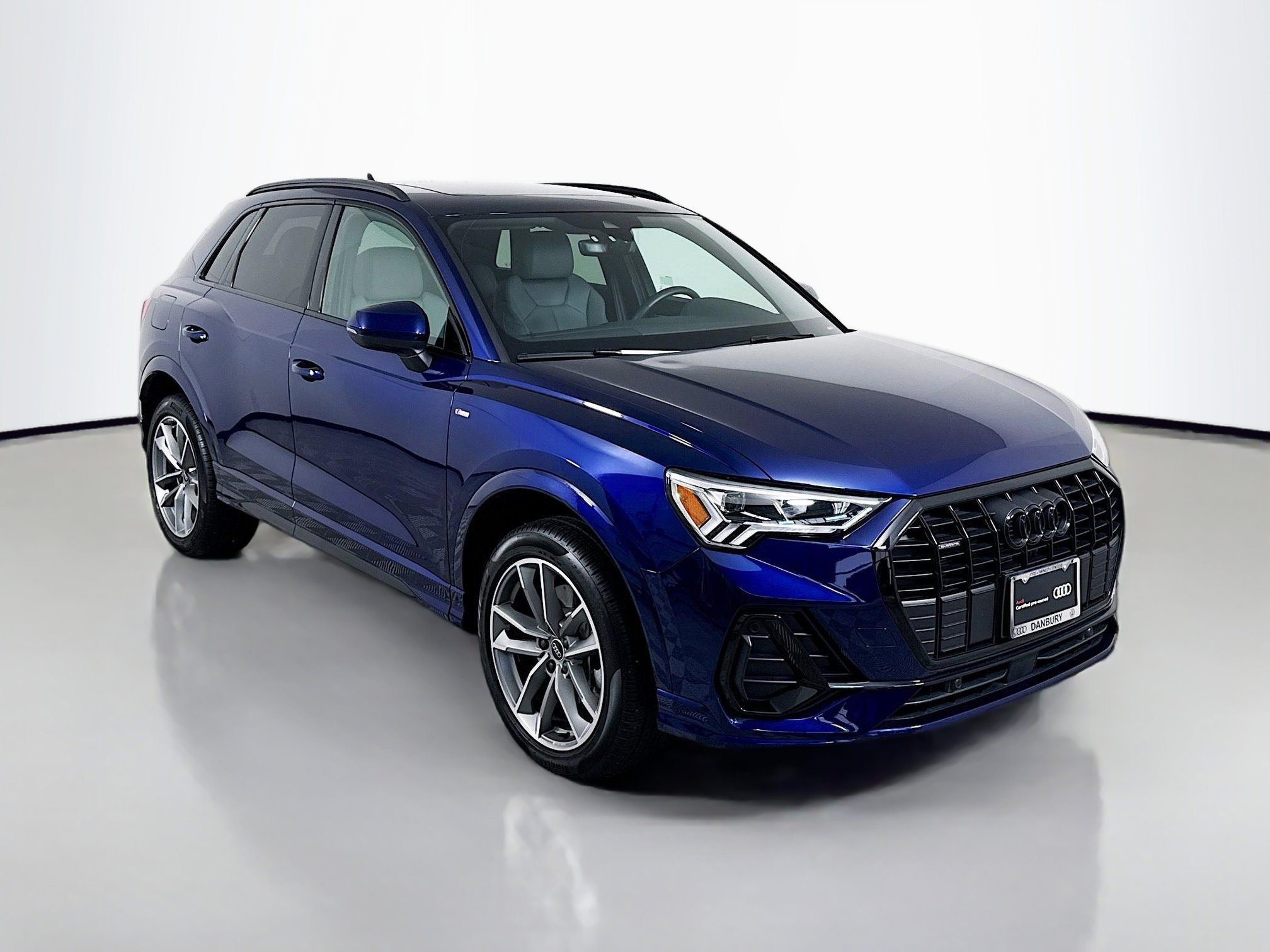 Used 2025 Audi Q3 2.0T Premium image 7