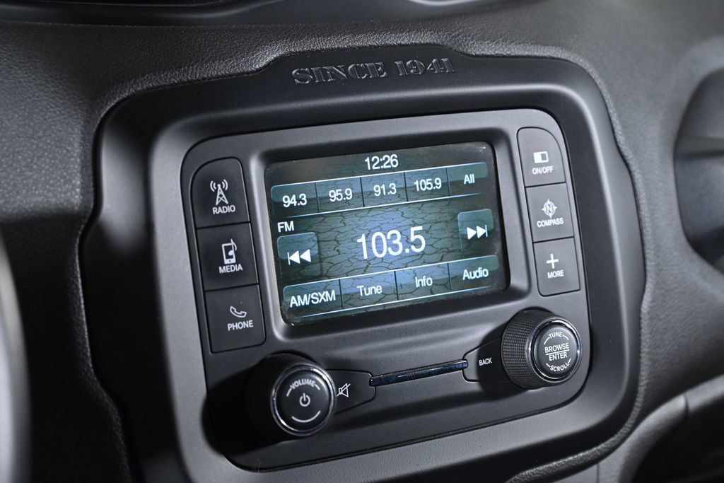 Used 2015 Jeep Renegade Latitude image 16