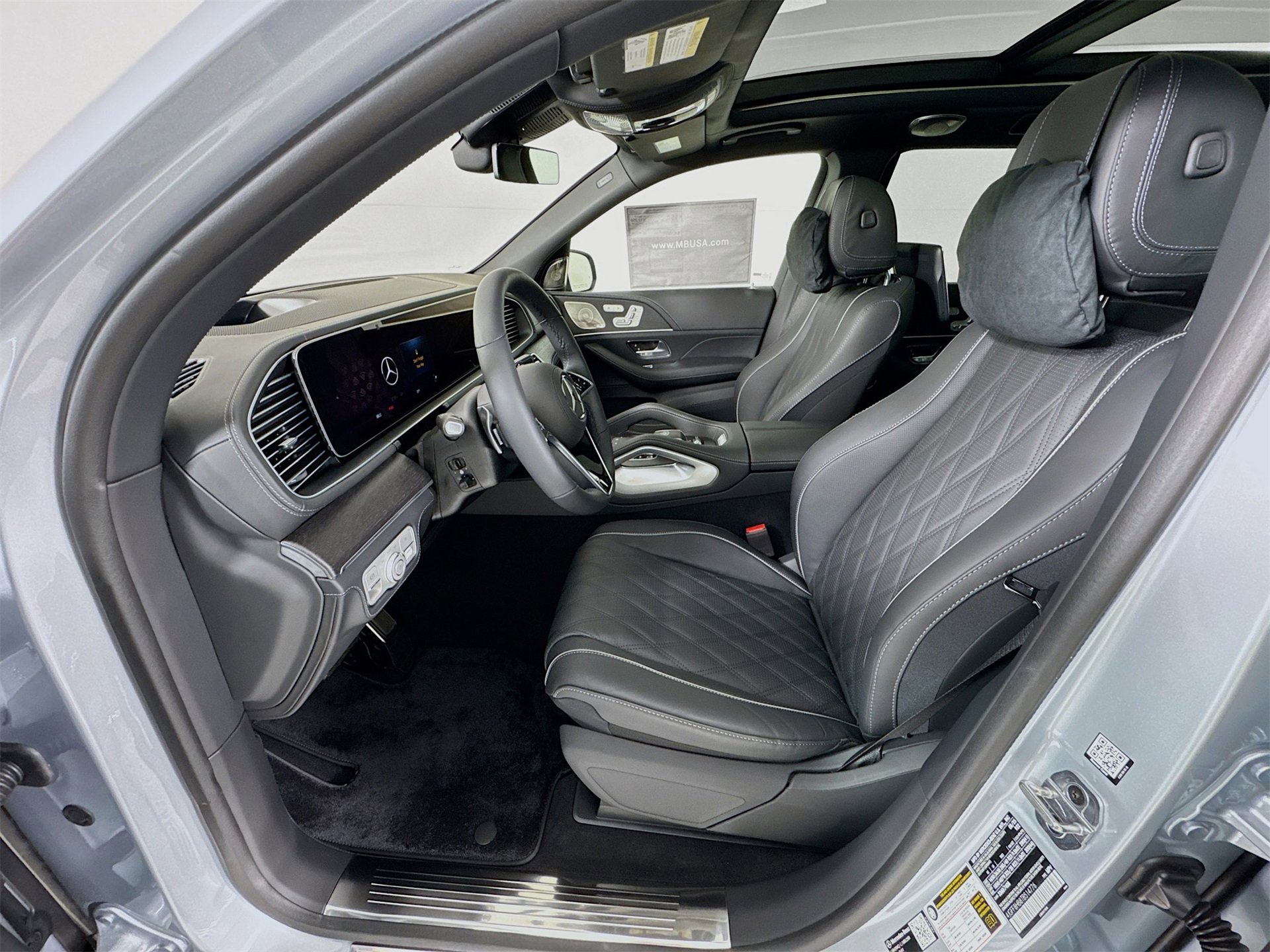 New 2026 Mercedes-Benz Maybach GLS 600 4MATIC image 23