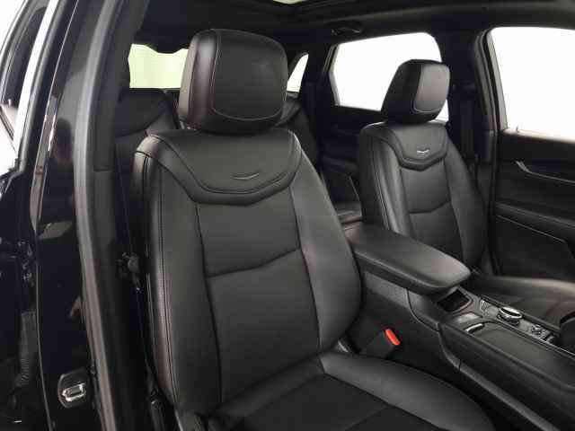 Certified 2022 Cadillac XT5 Premium Luxury w/ Technology Package image 39