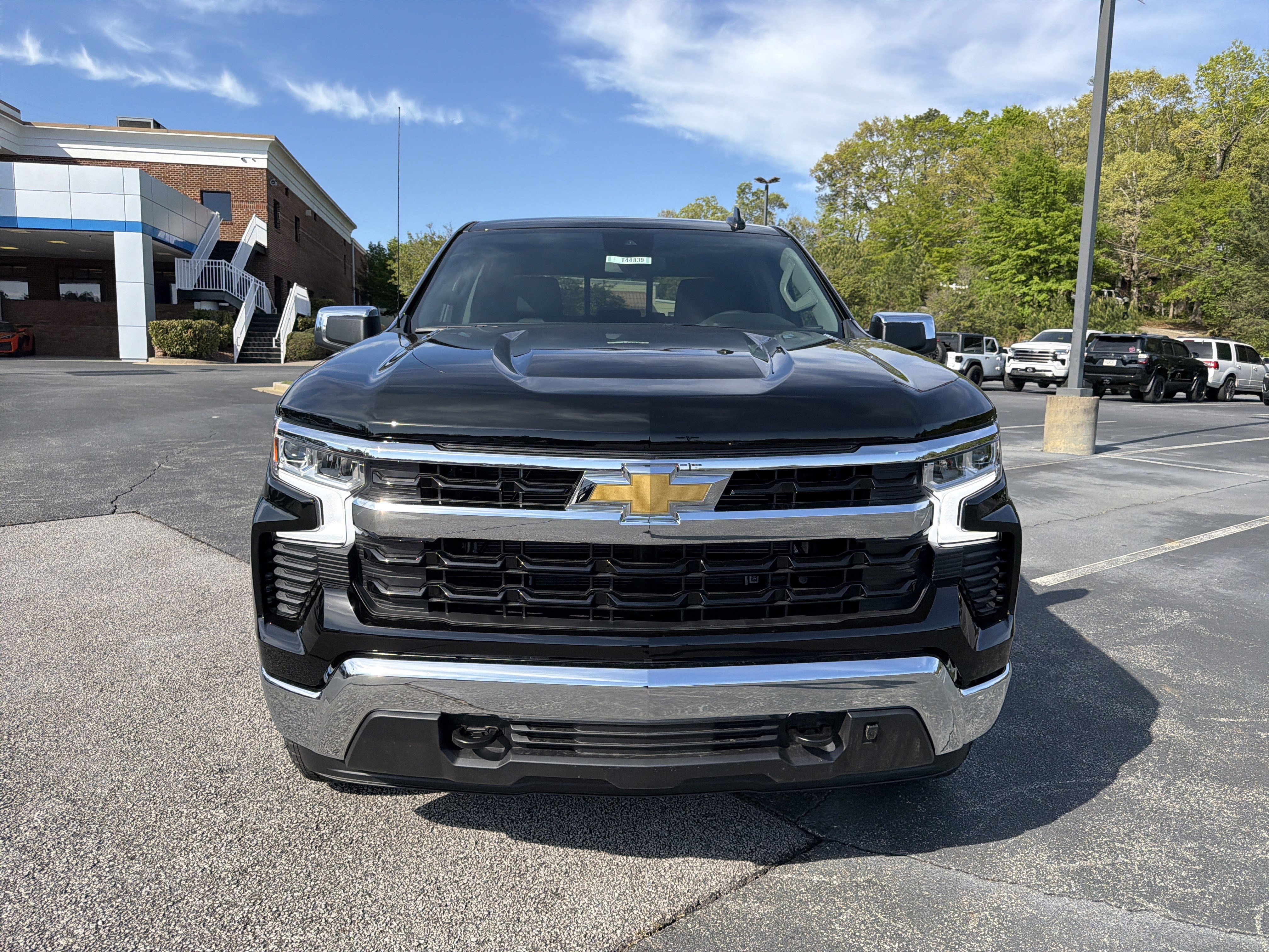 New 2026 Chevrolet Silverado 1500 LT w/ Z71 Off-Road Package AWD/4WD image 2