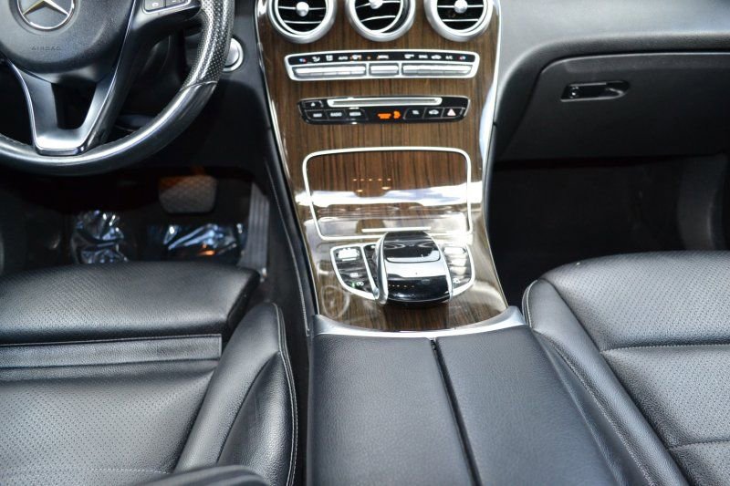 Used 2016 Mercedes-Benz GLC 300 4MATIC image 21