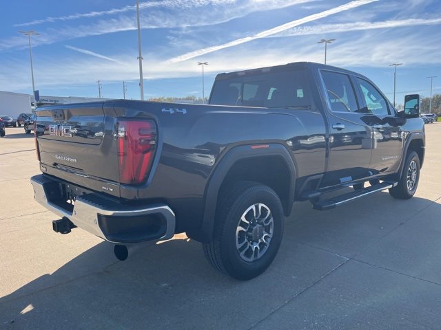 Used 2024 GMC Sierra 2500 SLT w/ SLT Premium Package image 4