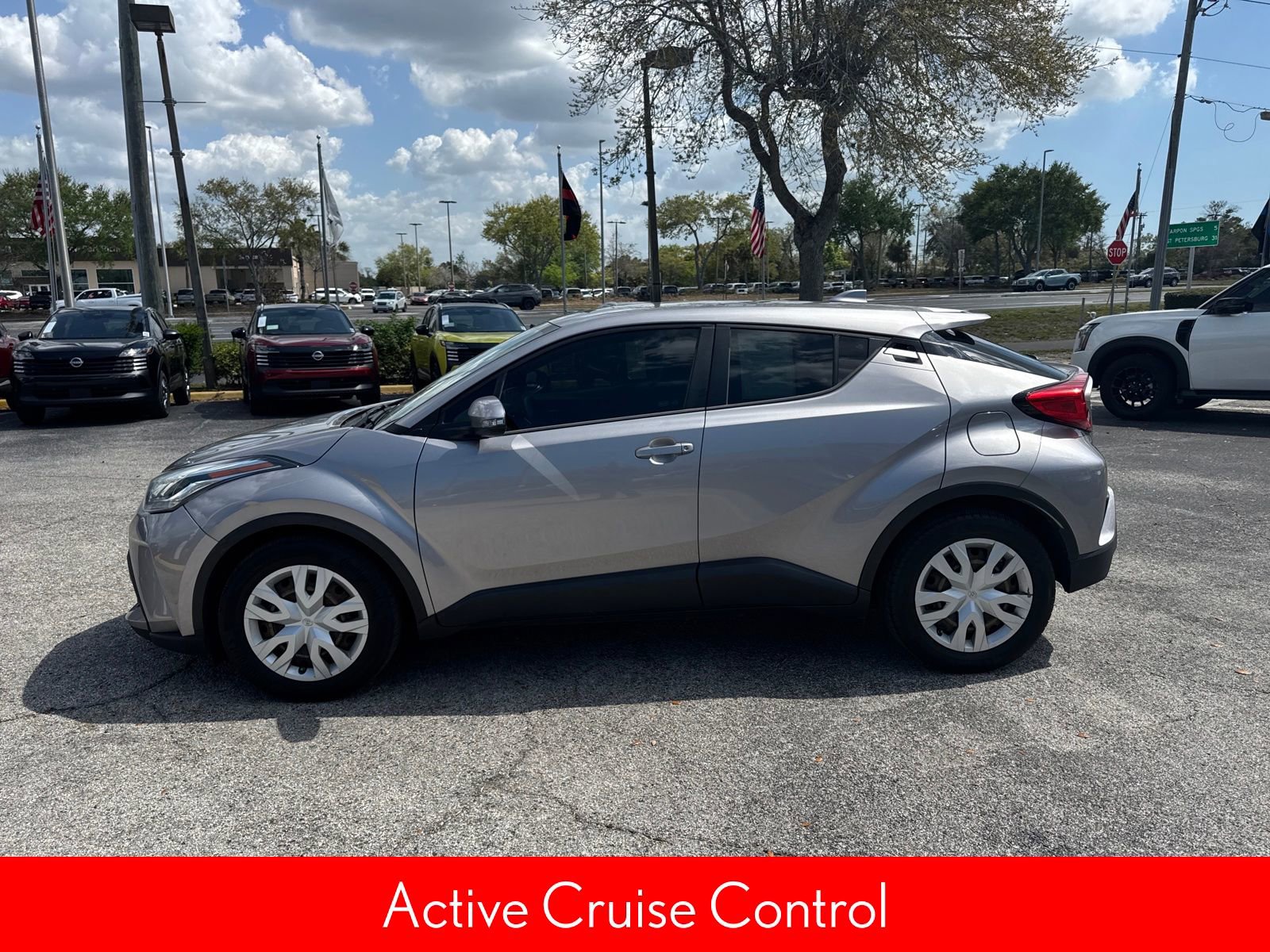 Used 2020 Toyota C-HR LE image 10
