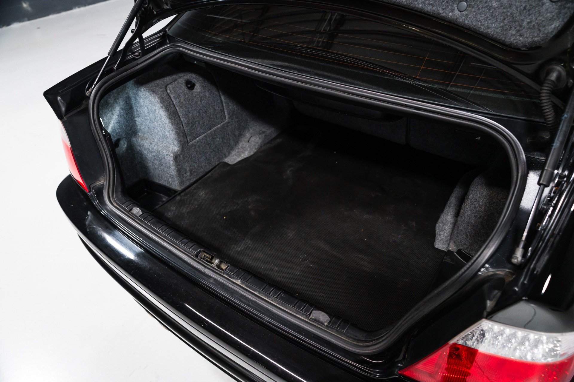 Used 2005 BMW M3 Coupe RWD image 13