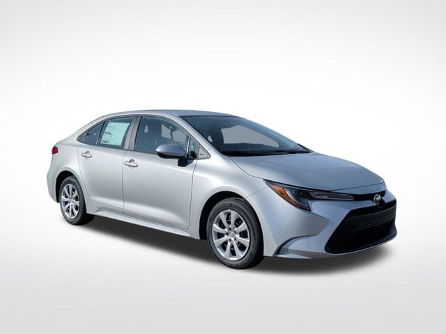 Used 2026 Toyota Corolla LE image 9