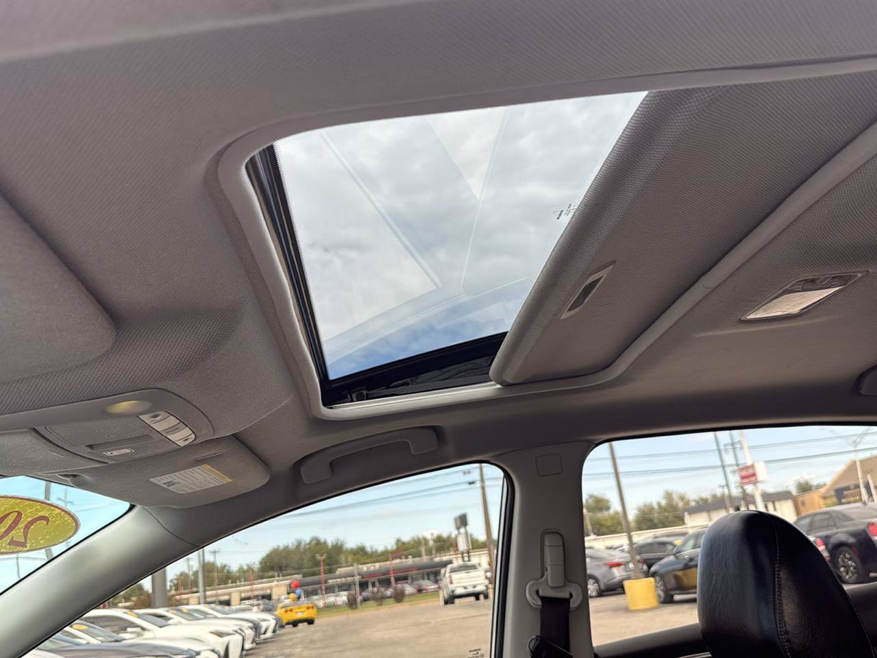 Used 2018 Nissan Sentra SL w/ Protection Package FWD image 26