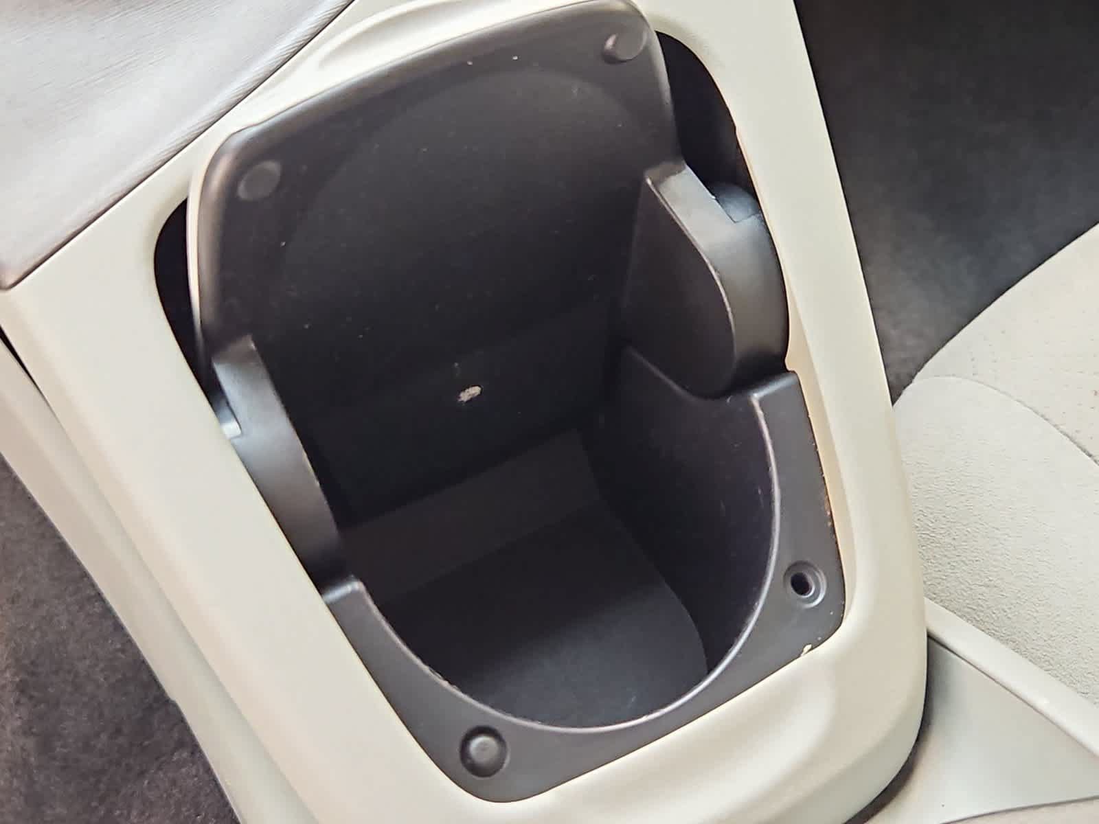 Used 2014 Toyota Prius Three FWD image 7