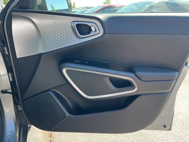 Certified 2024 Kia Soul LX w/ Option Group 015 image 25