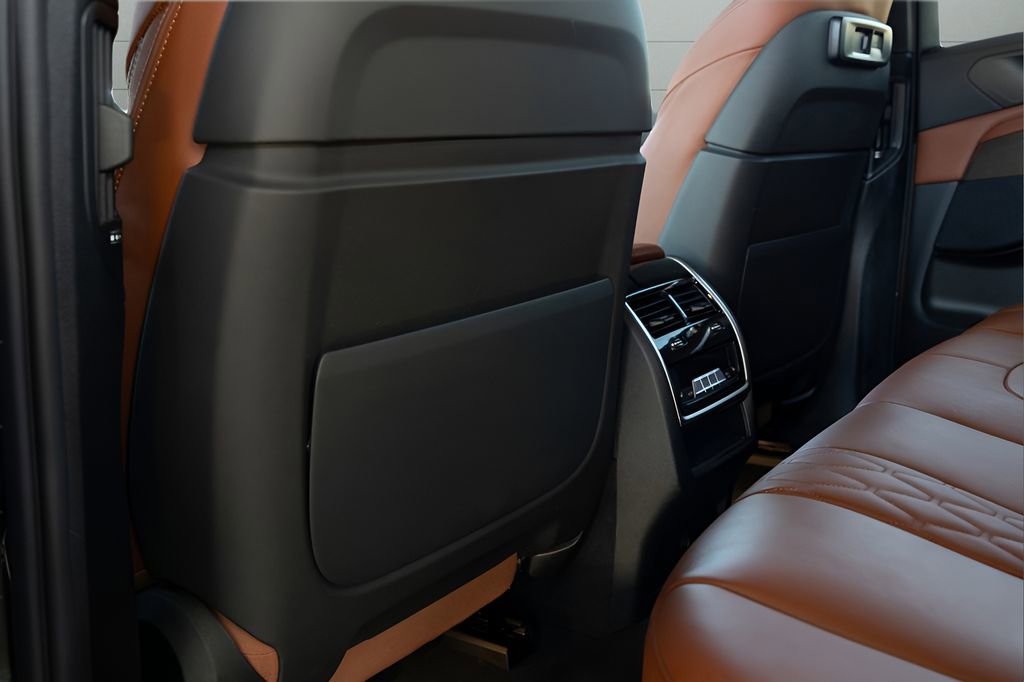 Used 2022 BMW X5 xDrive40i w/ M Sport Package AWD/4WD image 56