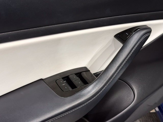 Used 2018 Tesla Model 3 Long Range AWD/4WD image 14