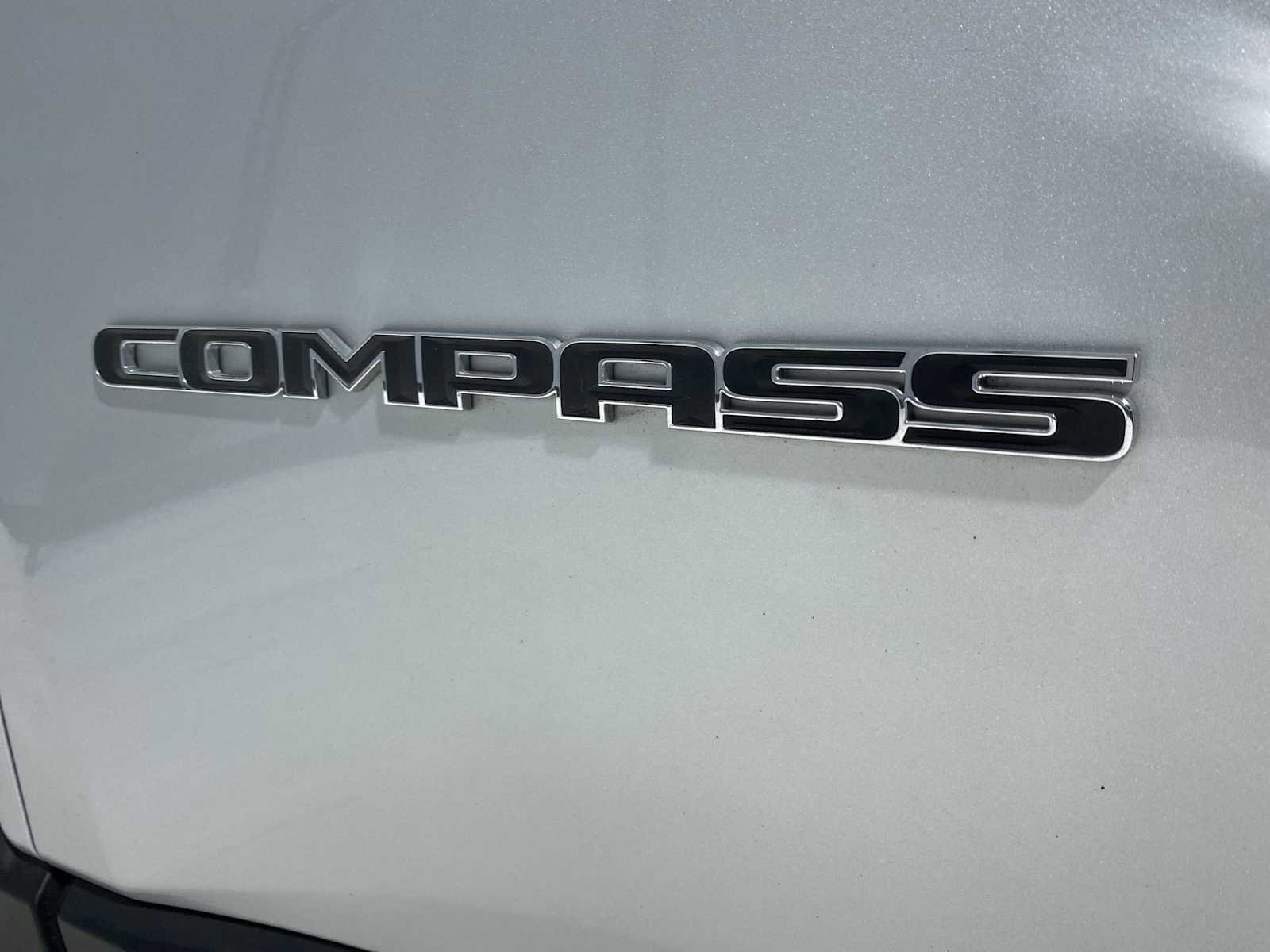 Used 2024 Jeep Compass Limited AWD/4WD image 7