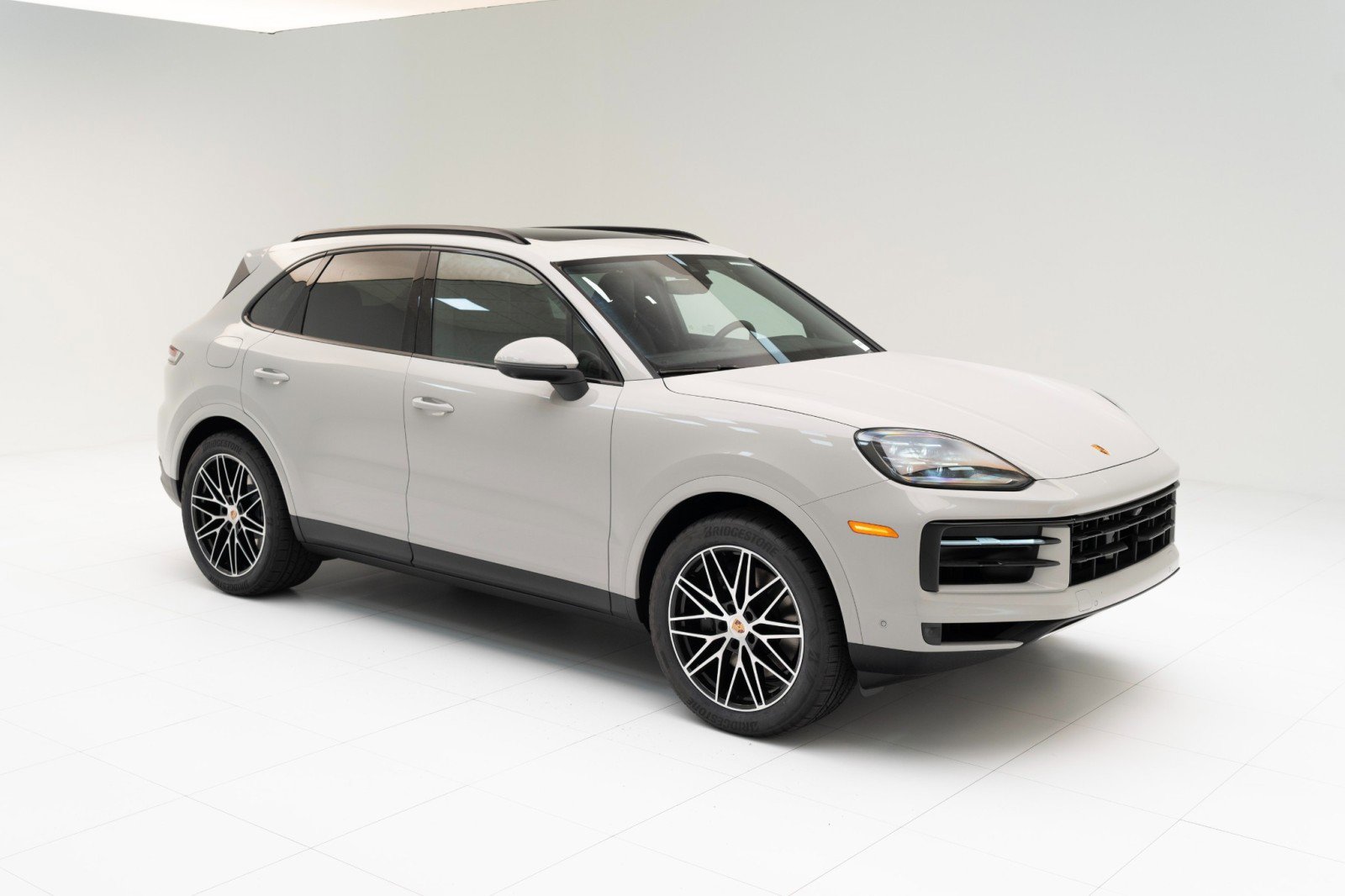 New 2025 Porsche Cayenne image 7