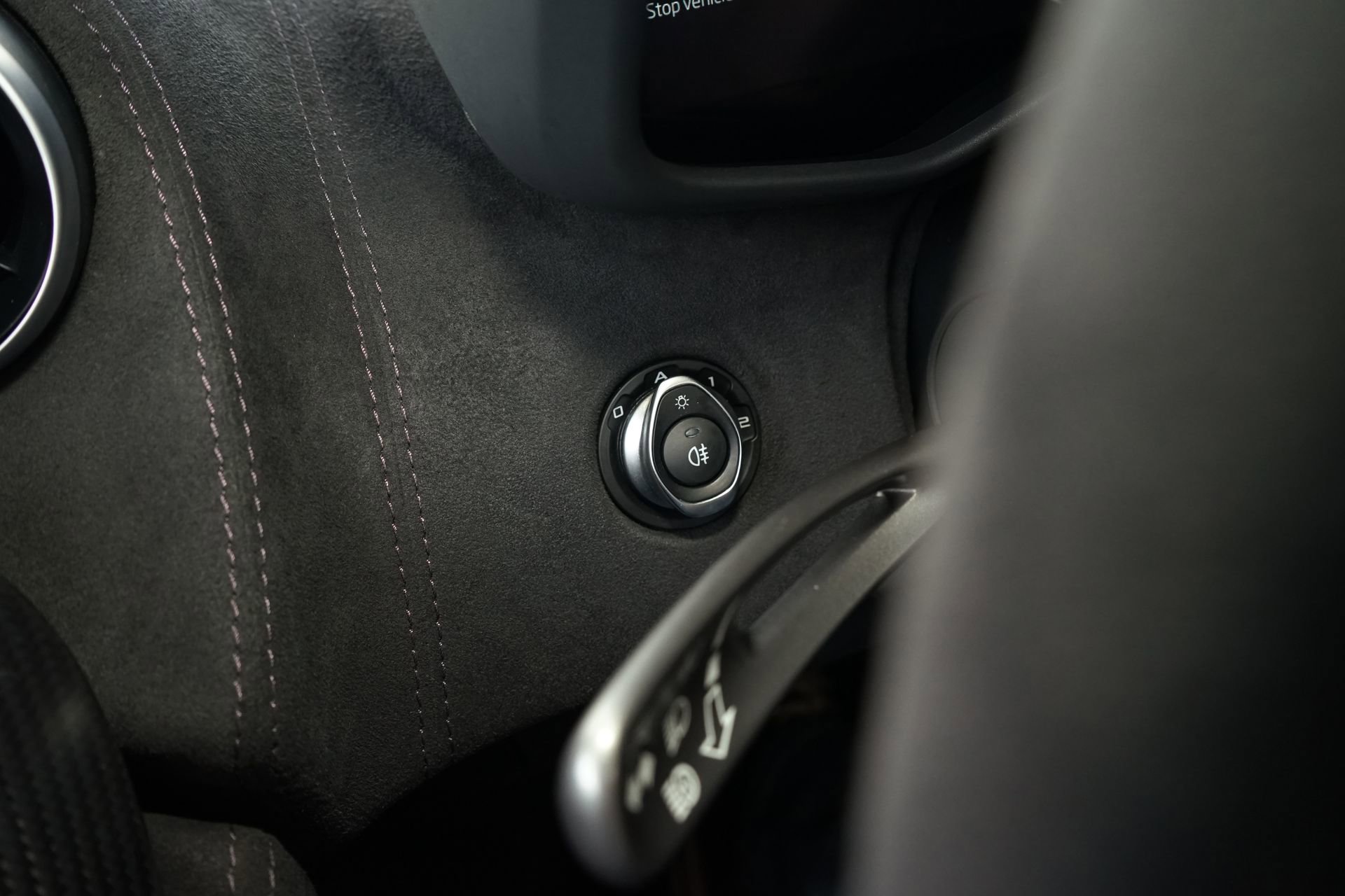Used 2020 McLaren 600LT Spider RWD image 33