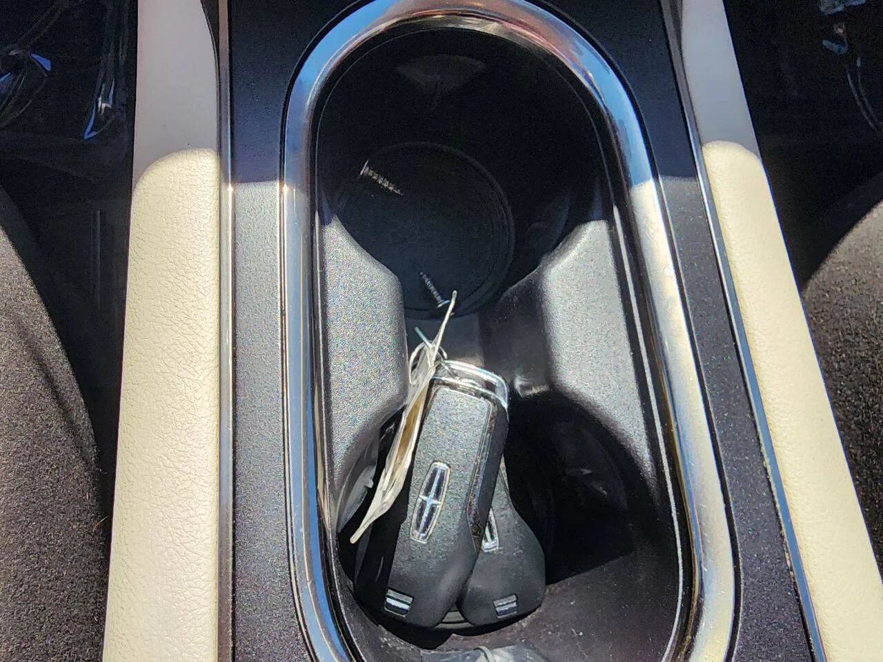Used 2015 Lincoln MKC AWD w/ Equipment Group 102A Reserve image 24