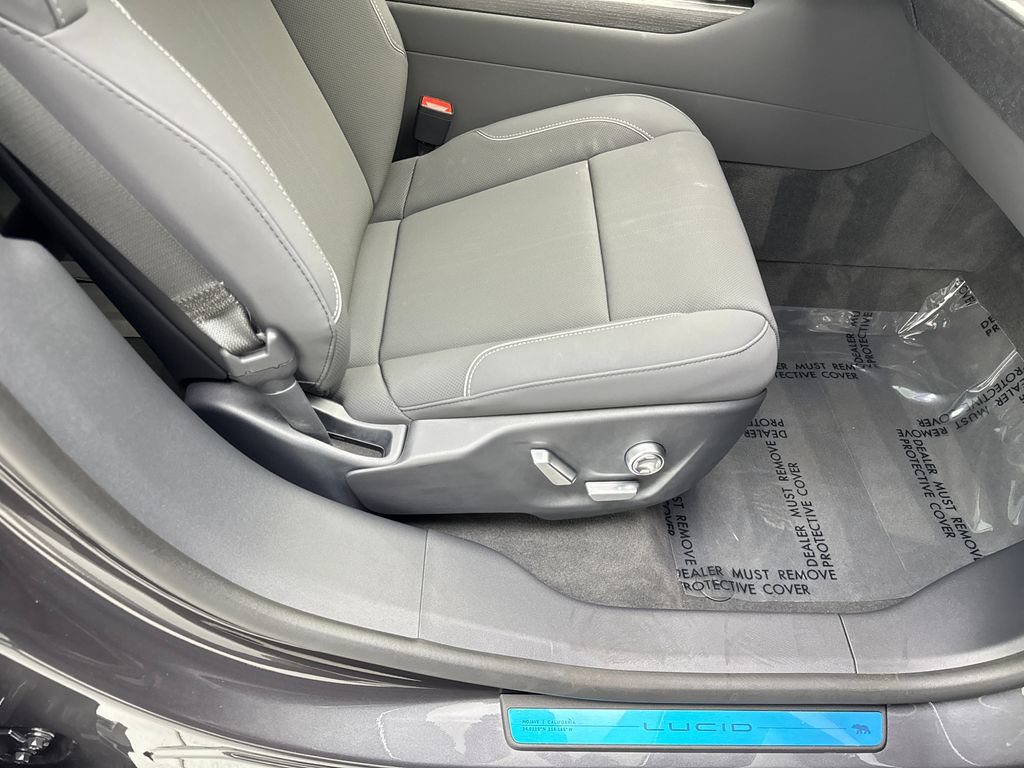 Used 2026 Lucid Gravity Touring AWD/4WD image 45