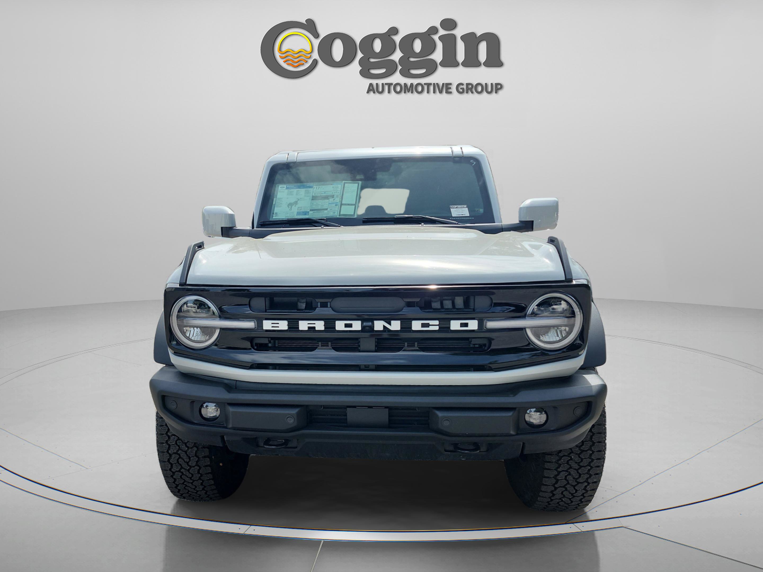 New 2026 Ford Bronco Outer Banks w/ Sasquatch Package AWD/4WD image 8