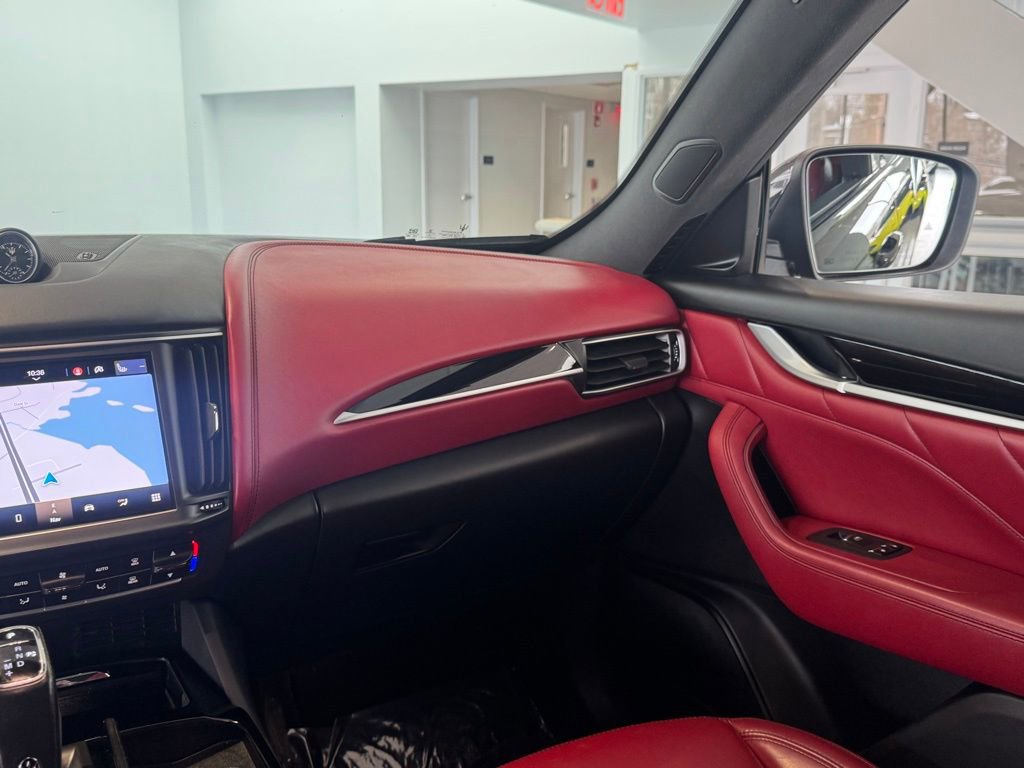 Used 2021 Maserati Levante GranSport image 33